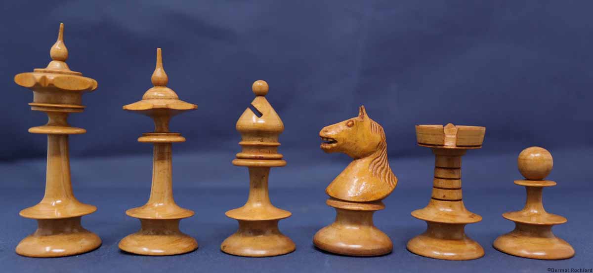 Antique Coffee House Chess Set