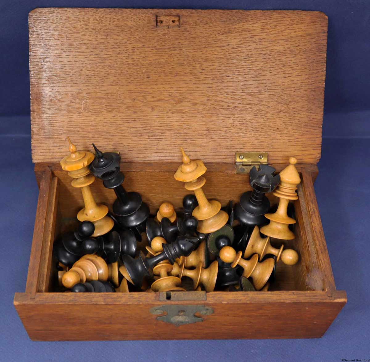 Antique Coffee House Chess Set