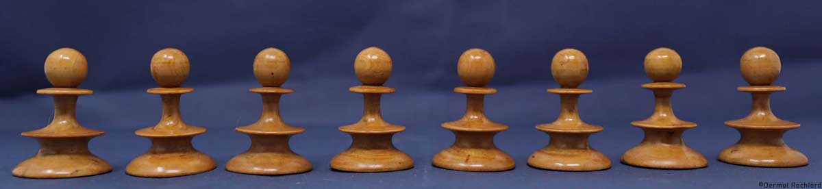 Antique Coffee House Chess Set