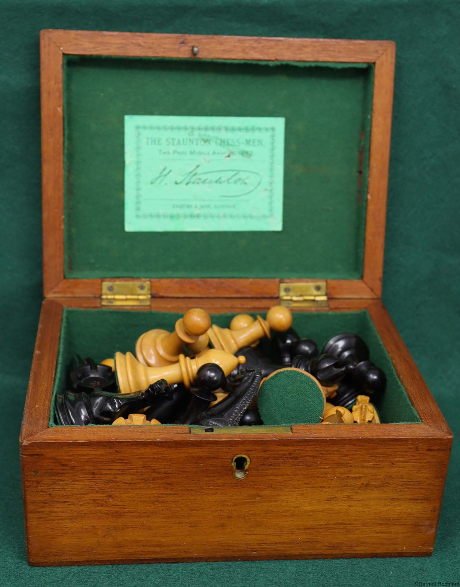 Antique Jaques Club Chess Set